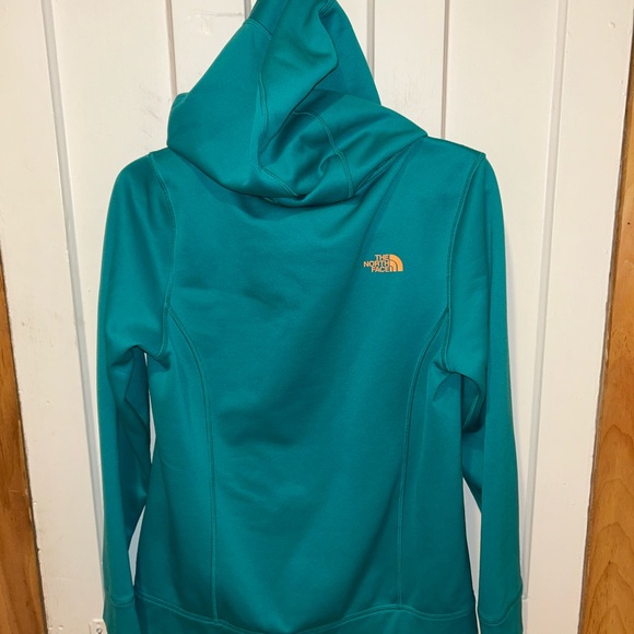 Women’s North Face hoodie - Picture 8 of 8